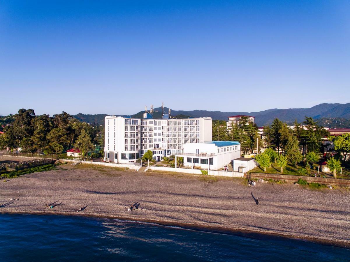 Hotel Sanapiro Batumi Exterior photo